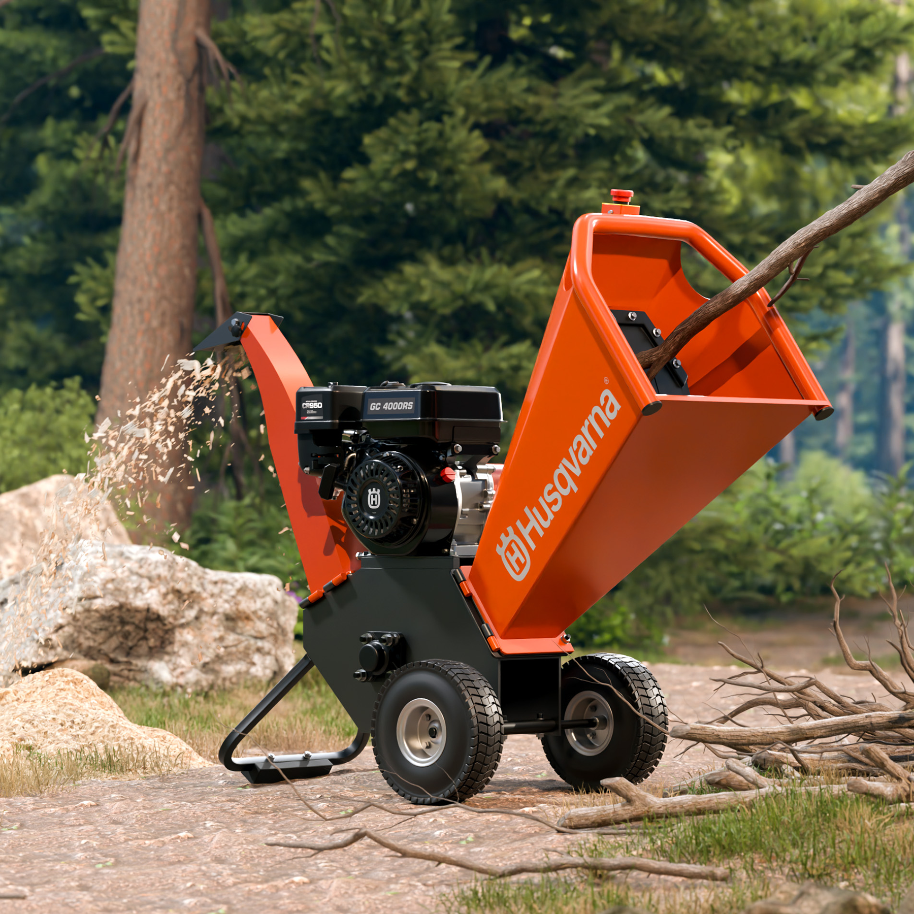 066005 Husqvarna wood chipper in use